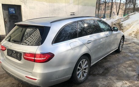 Mercedes-Benz E-Класс, 2018 год, 2 830 000 рублей, 7 фотография