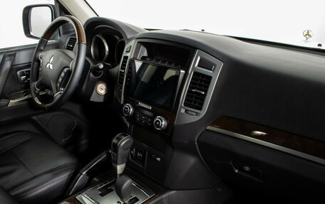 Mitsubishi Pajero IV, 2019 год, 3 830 000 рублей, 9 фотография