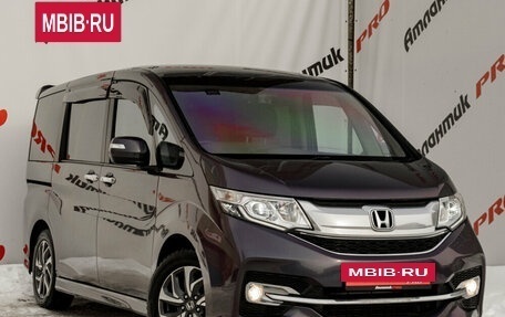 Honda Stepwgn IV, 2016 год, 1 850 000 рублей, 3 фотография