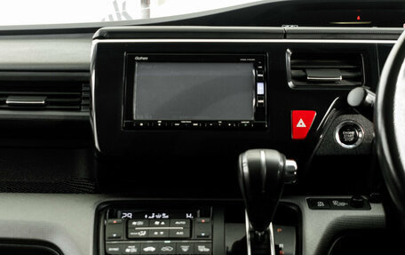 Honda Stepwgn IV, 2016 год, 1 850 000 рублей, 17 фотография