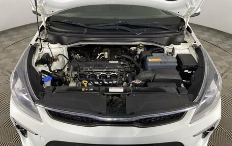 KIA Rio IV, 2018 год, 1 365 000 рублей, 4 фотография