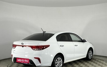 KIA Rio IV, 2018 год, 1 365 000 рублей, 6 фотография