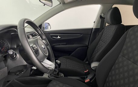 KIA Rio IV, 2018 год, 1 365 000 рублей, 12 фотография