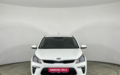 KIA Rio IV, 2018 год, 1 365 000 рублей, 3 фотография