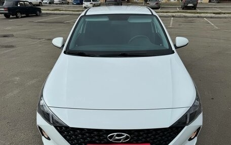 Hyundai Solaris II рестайлинг, 2020 год, 1 260 000 рублей, 1 фотография