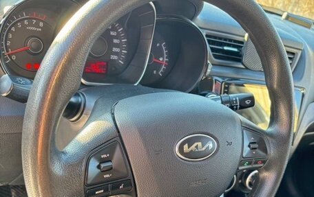 KIA Rio III рестайлинг, 2013 год, 850 000 рублей, 10 фотография