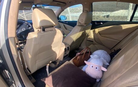 Volkswagen Passat B6, 2005 год, 650 000 рублей, 15 фотография