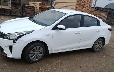 KIA Rio IV, 2021 год, 1 100 000 рублей, 7 фотография