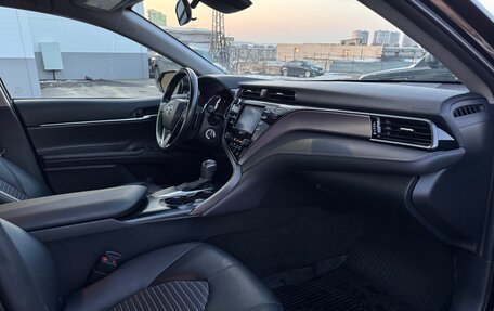 Toyota Camry, 2020 год, 2 750 000 рублей, 25 фотография