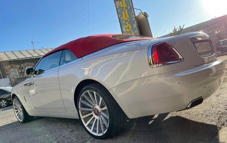 Rolls-Royce Dawn, 2017 год, 34 000 000 рублей, 3 фотография