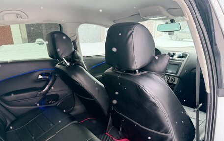 Volkswagen Polo VI (EU Market), 2013 год, 900 000 рублей, 20 фотография