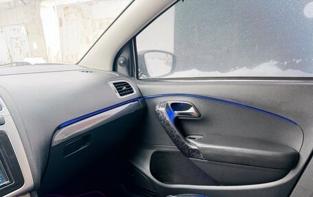 Volkswagen Polo VI (EU Market), 2013 год, 900 000 рублей, 19 фотография