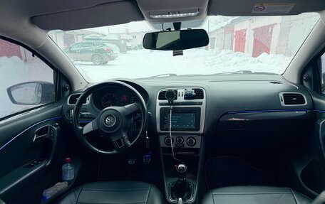 Volkswagen Polo VI (EU Market), 2013 год, 900 000 рублей, 17 фотография