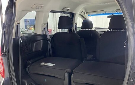 Honda Freed I, 2011 год, 1 050 000 рублей, 16 фотография