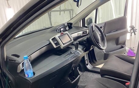 Honda Freed I, 2011 год, 1 050 000 рублей, 17 фотография