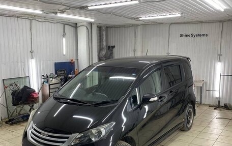 Honda Freed I, 2011 год, 1 050 000 рублей, 4 фотография