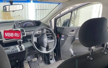 Honda Freed I, 2011 год, 1 050 000 рублей, 18 фотография