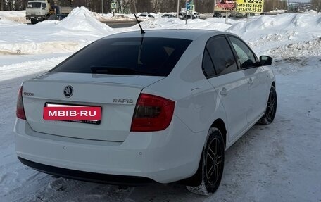 Skoda Rapid I, 2014 год, 850 000 рублей, 3 фотография