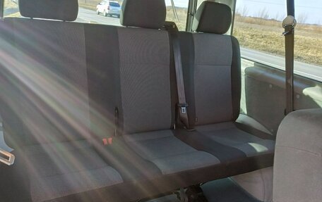 Volkswagen Transporter T6 рестайлинг, 2017 год, 2 600 000 рублей, 6 фотография