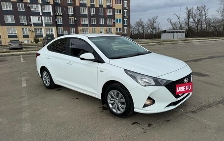 Hyundai Solaris II рестайлинг, 2020 год, 1 260 000 рублей, 5 фотография