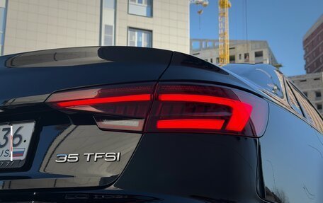 Audi A4, 2019 год, 2 370 000 рублей, 7 фотография