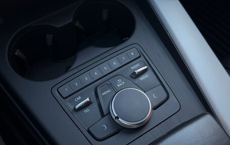 Audi A4, 2019 год, 2 370 000 рублей, 14 фотография