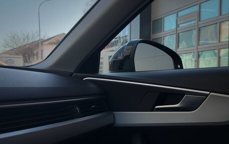 Audi A4, 2019 год, 2 370 000 рублей, 18 фотография