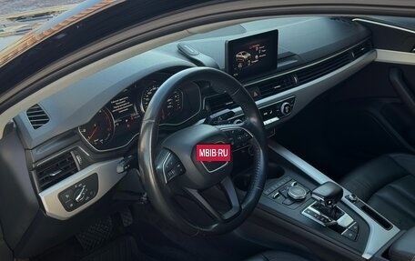 Audi A4, 2019 год, 2 370 000 рублей, 10 фотография