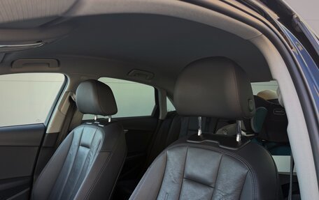 Audi A4, 2019 год, 2 370 000 рублей, 24 фотография