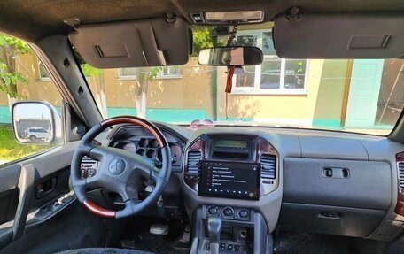 Mitsubishi Pajero III рестайлинг, 2000 год, 800 000 рублей, 9 фотография