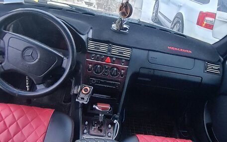 Mercedes-Benz C-Класс, 1998 год, 500 000 рублей, 2 фотография