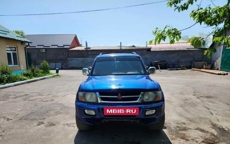 Mitsubishi Pajero III рестайлинг, 2000 год, 800 000 рублей, 3 фотография