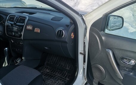 Renault Sandero II рестайлинг, 2015 год, 850 000 рублей, 4 фотография