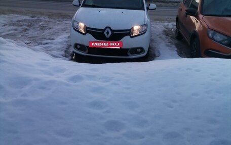 Renault Sandero II рестайлинг, 2015 год, 850 000 рублей, 15 фотография