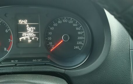 Volkswagen Polo VI (EU Market), 2016 год, 550 000 рублей, 3 фотография