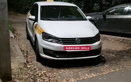 Volkswagen Polo VI (EU Market), 2016 год, 550 000 рублей, 2 фотография