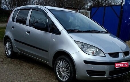 Mitsubishi Colt VI рестайлинг, 2006 год, 530 000 рублей, 1 фотография