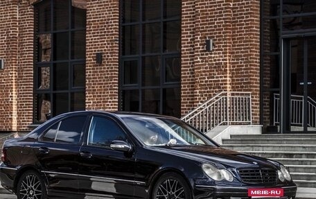 Mercedes-Benz C-Класс, 2004 год, 700 000 рублей, 3 фотография