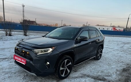 Toyota RAV4, 2021 год, 5 330 000 рублей, 2 фотография