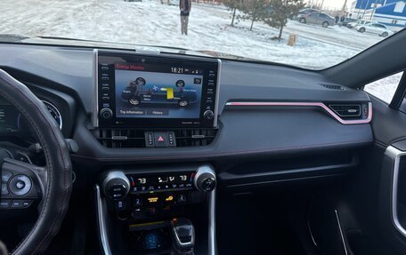 Toyota RAV4, 2021 год, 5 330 000 рублей, 15 фотография