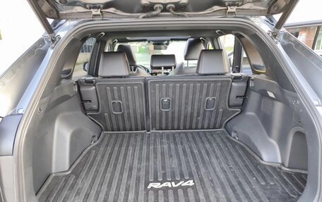 Toyota RAV4, 2021 год, 5 330 000 рублей, 19 фотография