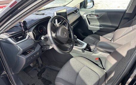 Toyota RAV4, 2021 год, 3 150 000 рублей, 7 фотография