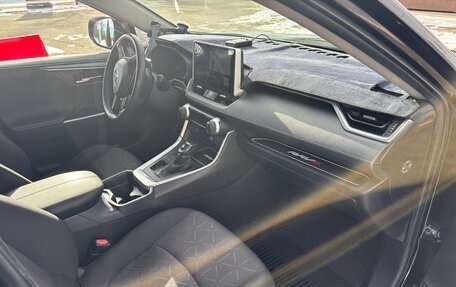 Toyota RAV4, 2021 год, 3 150 000 рублей, 11 фотография