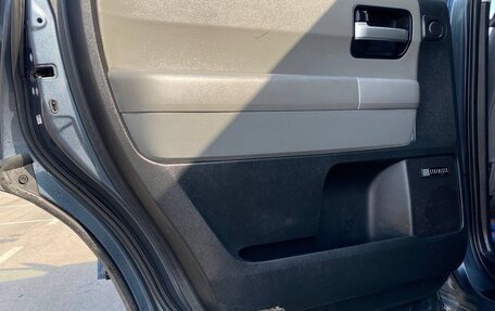 Toyota Sequoia II рестайлинг, 2008 год, 2 100 000 рублей, 15 фотография