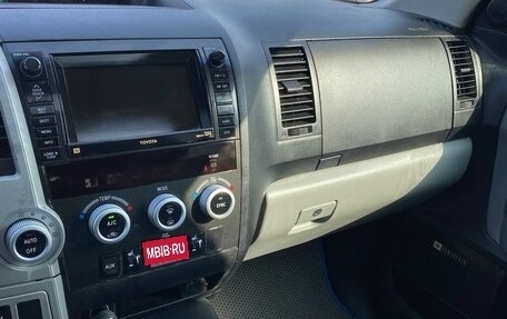 Toyota Sequoia II рестайлинг, 2008 год, 2 100 000 рублей, 28 фотография