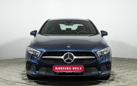 Mercedes-Benz A-Класс, 2019 год, 2 399 585 рублей, 2 фотография