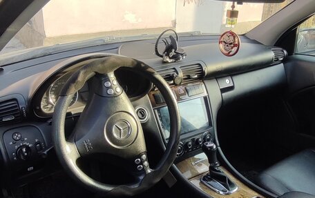 Mercedes-Benz C-Класс, 2004 год, 490 000 рублей, 5 фотография