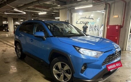 Toyota RAV4, 2020 год, 3 500 000 рублей, 5 фотография