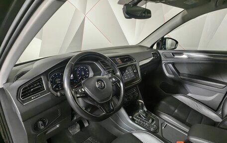 Volkswagen Tiguan II, 2017 год, 2 797 000 рублей, 18 фотография