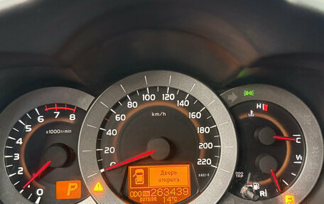 Toyota RAV4, 2011 год, 1 290 000 рублей, 10 фотография